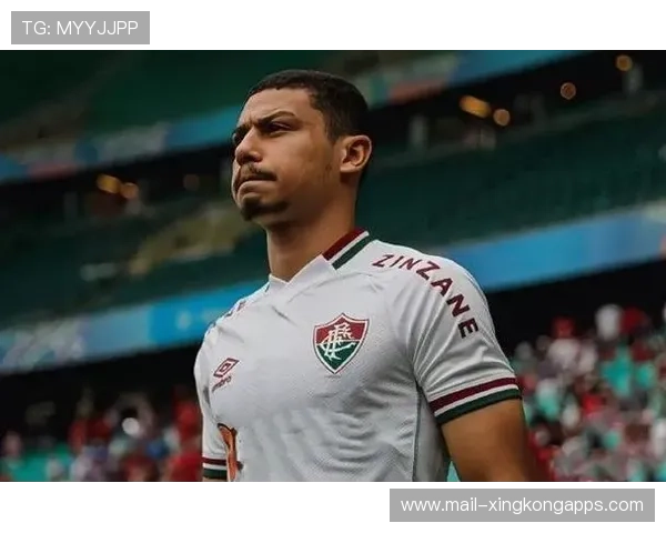 中场新秀训练赛中表现突出，被冠以“未来之星”称号