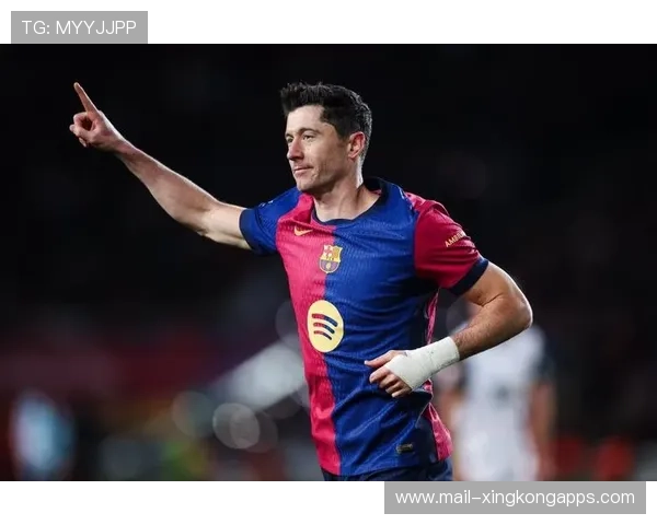 莱万被讨论为表达执教愿望的可能因素