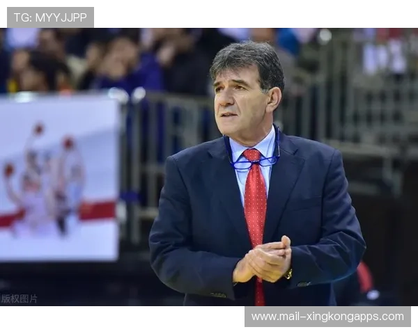 马丁内斯或将影响回归首发表现亮眼走向 马丁内斯或将影响回归首发表现亮眼走向